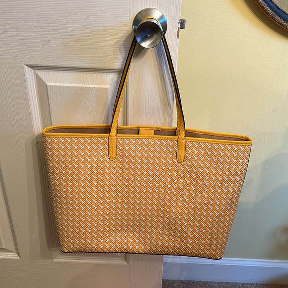 Tory Burch Hugh Tote Bag - Picture 2 of 13